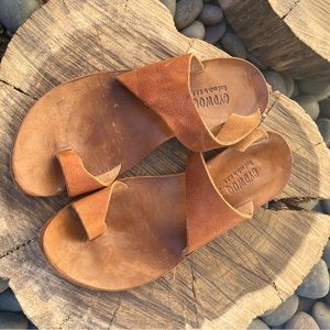 CYDWOQ Hilary sandals